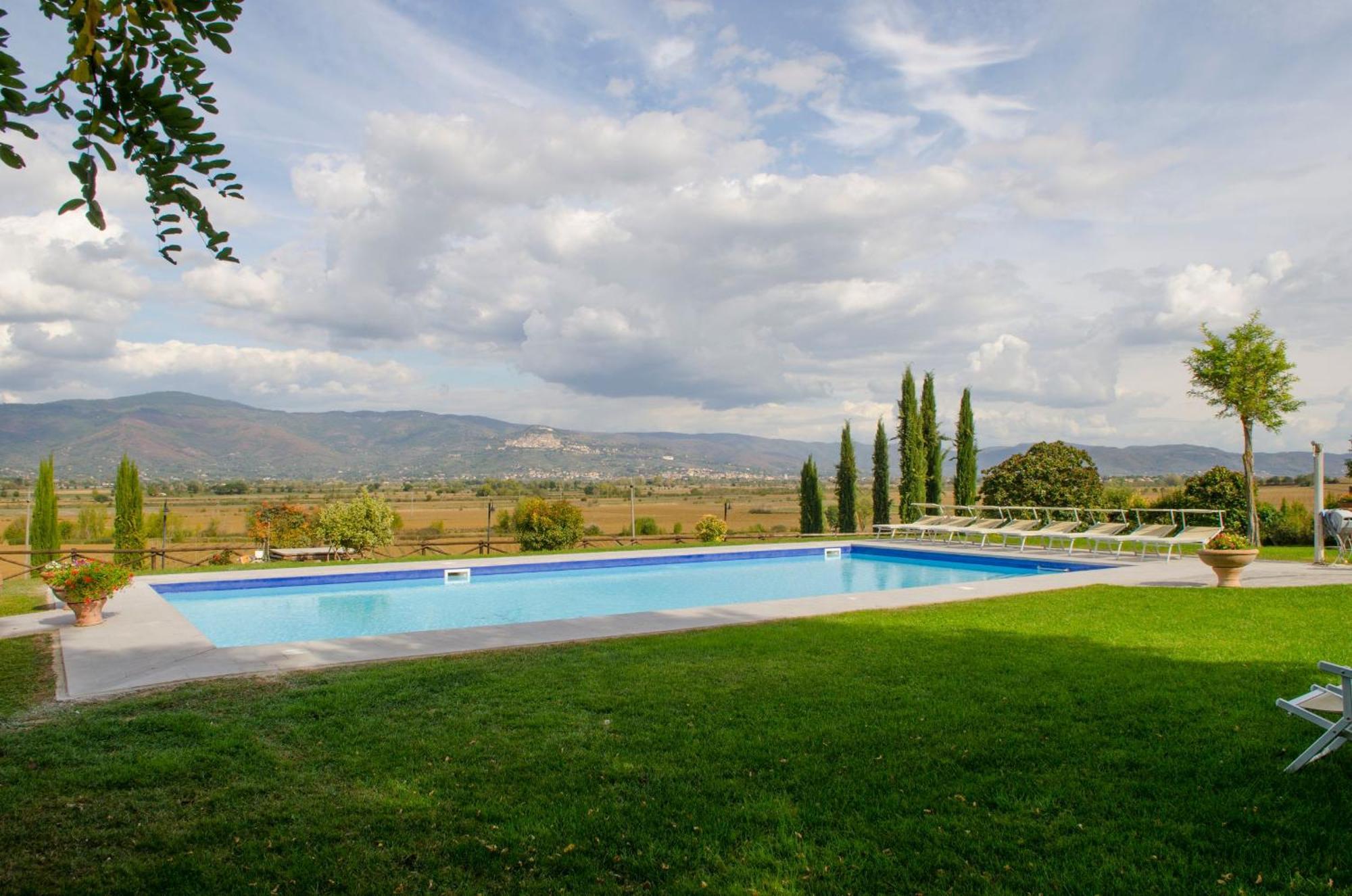 Villa Margherita - Homelike Villas Cortona Exterior foto